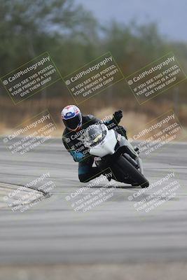 media/Sep-21-2025-Race Pace (Sun) [[98bf33ef95]]/Non Verified/4-Turn 3 (910am)/